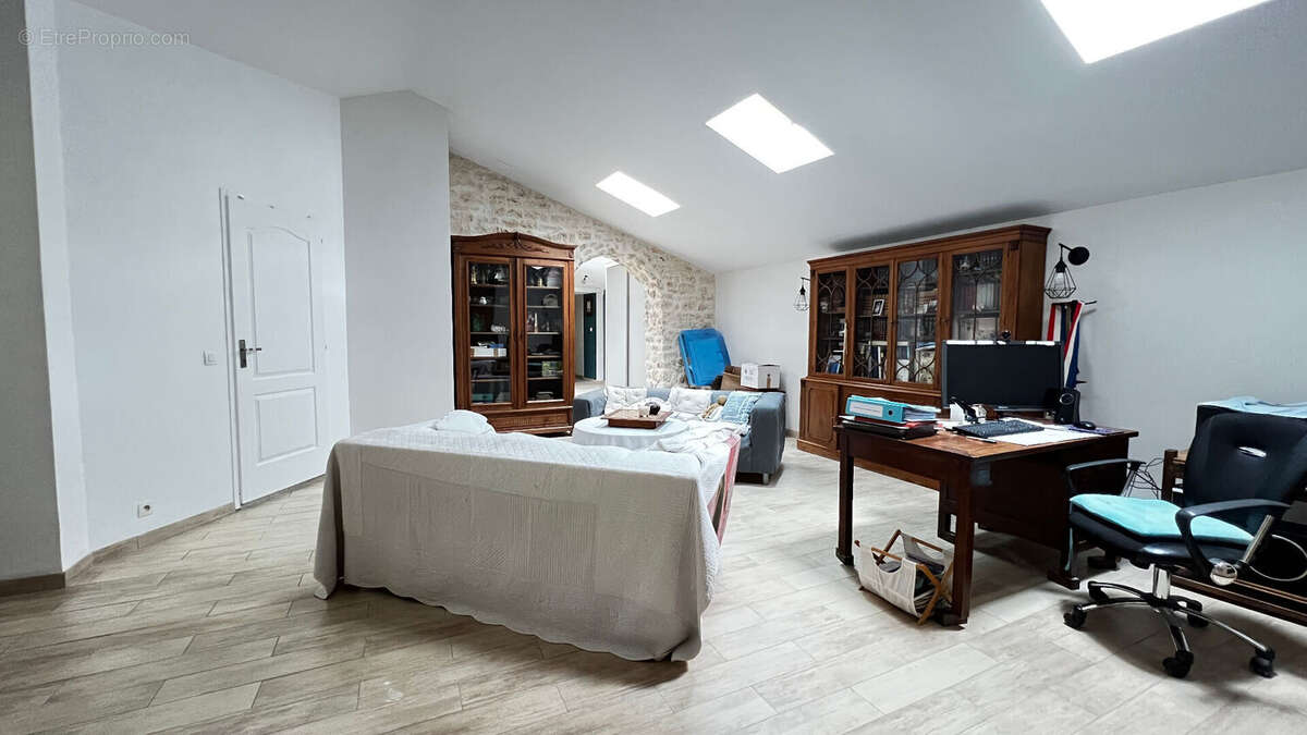 Villa  7 pièce(s) 205 m2, piscine intérieure - photo 8