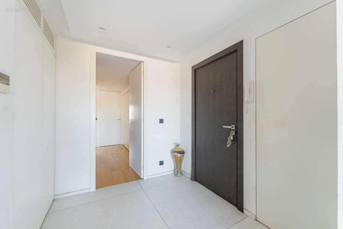 MARSEILLE 9 ème Mazargues à vendre appartement 3 pièces vue mer et parking - photo 14