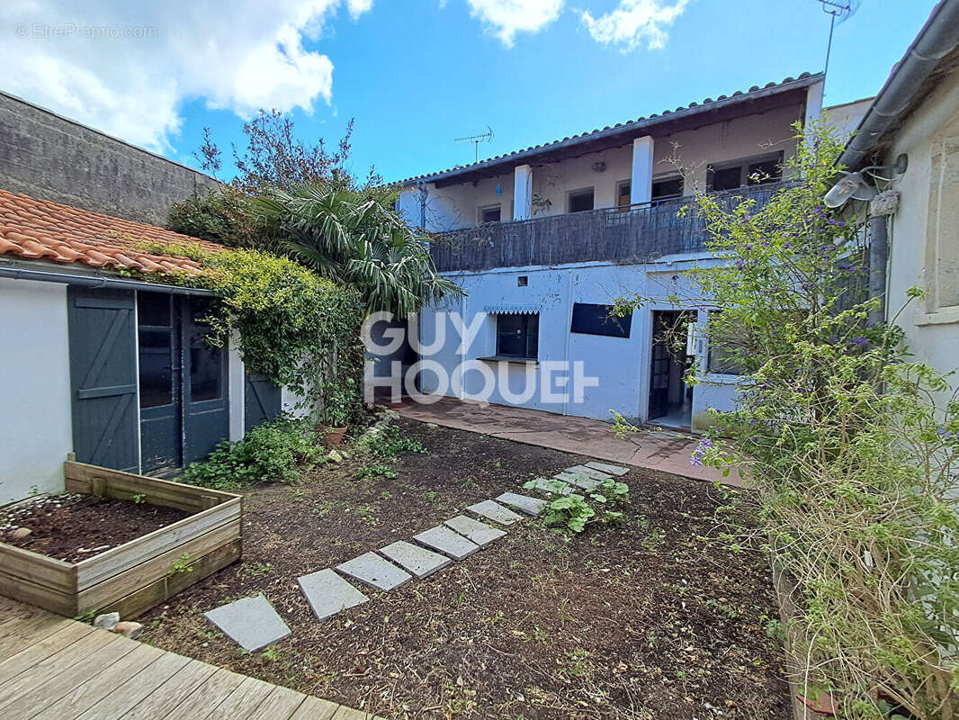 Maison à LA FLOTTE