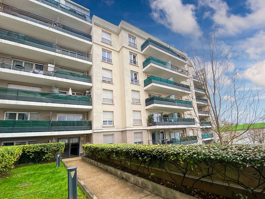 Appartement à ROSNY-SOUS-BOIS