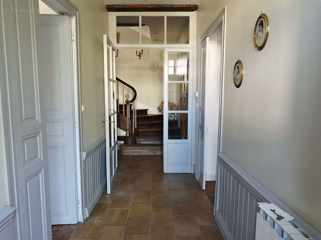 Hôtel particulier au centre de Moissac 82 - photo 5