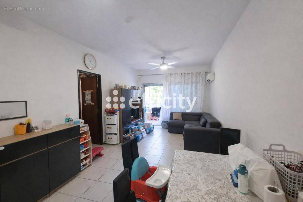 Appartement à SAINT-DENIS