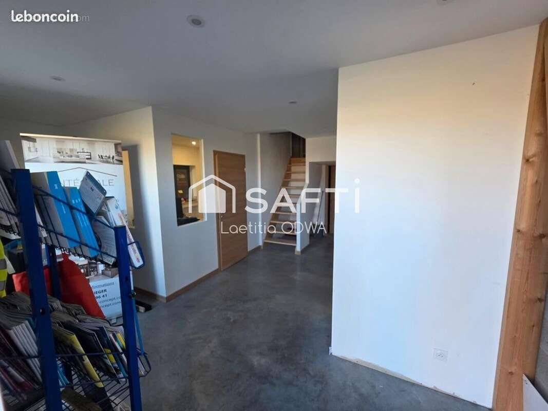 Photo 2 - Commerce à ESCHAU