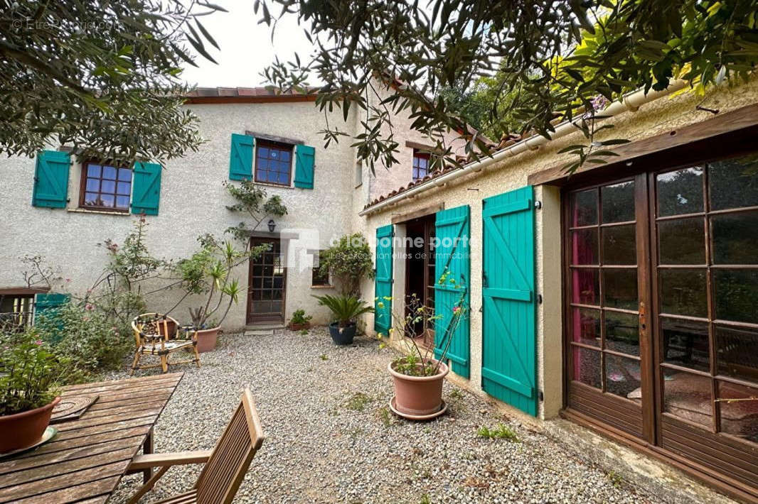 Maison à SOUGRAIGNE