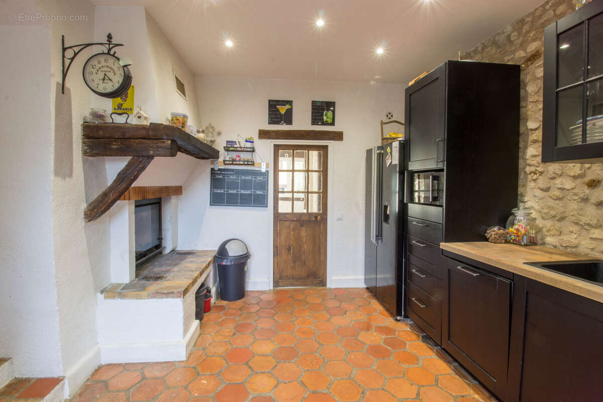 Maison à VILLENEUVE-SUR-AUVERS