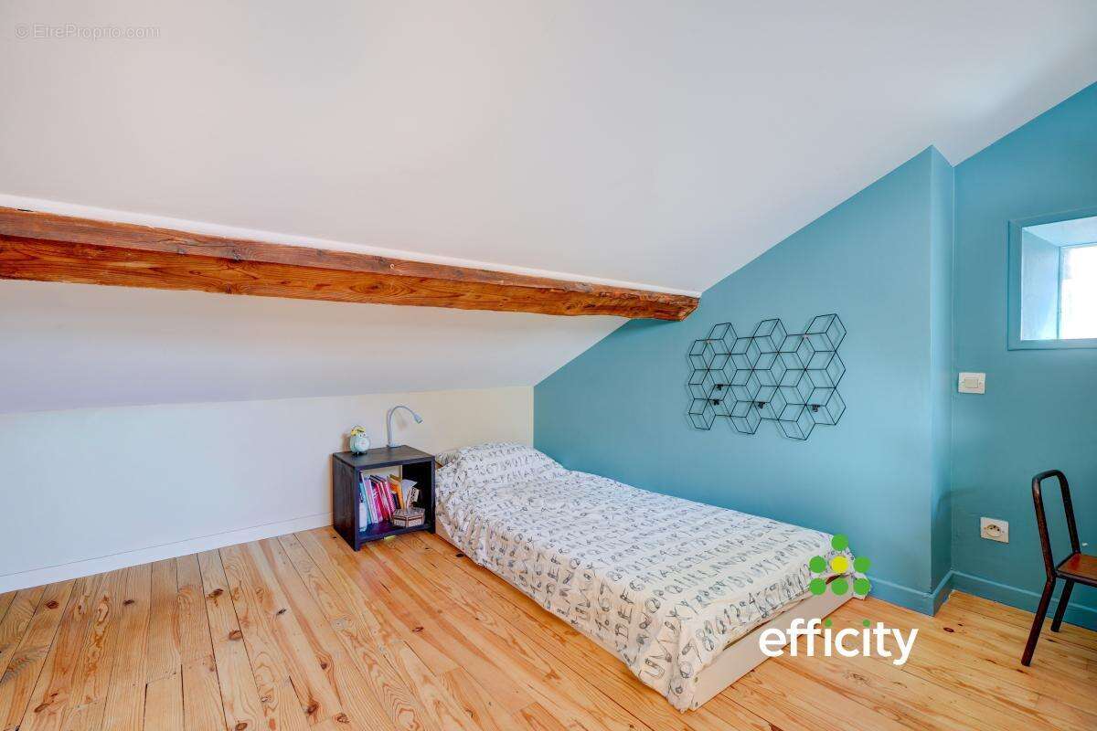 Appartement à OULLINS