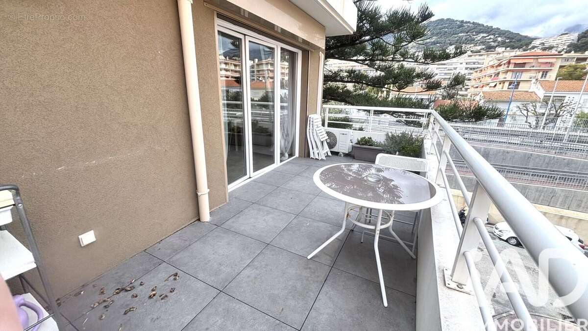 Photo 3 - Appartement à ROQUEBRUNE-CAP-MARTIN