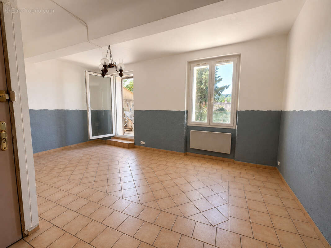 Appartement Type 3 avec terrasse - photo 2