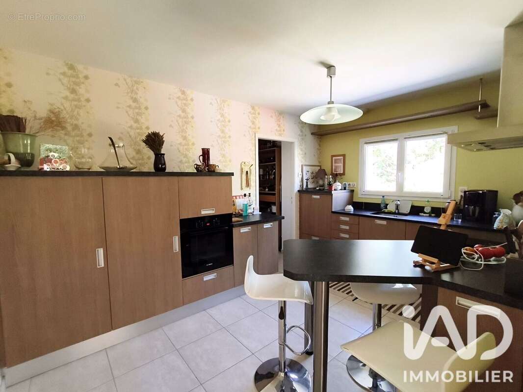 Maison 115 m² à Talmont-Saint-Hilaire  - photo 6