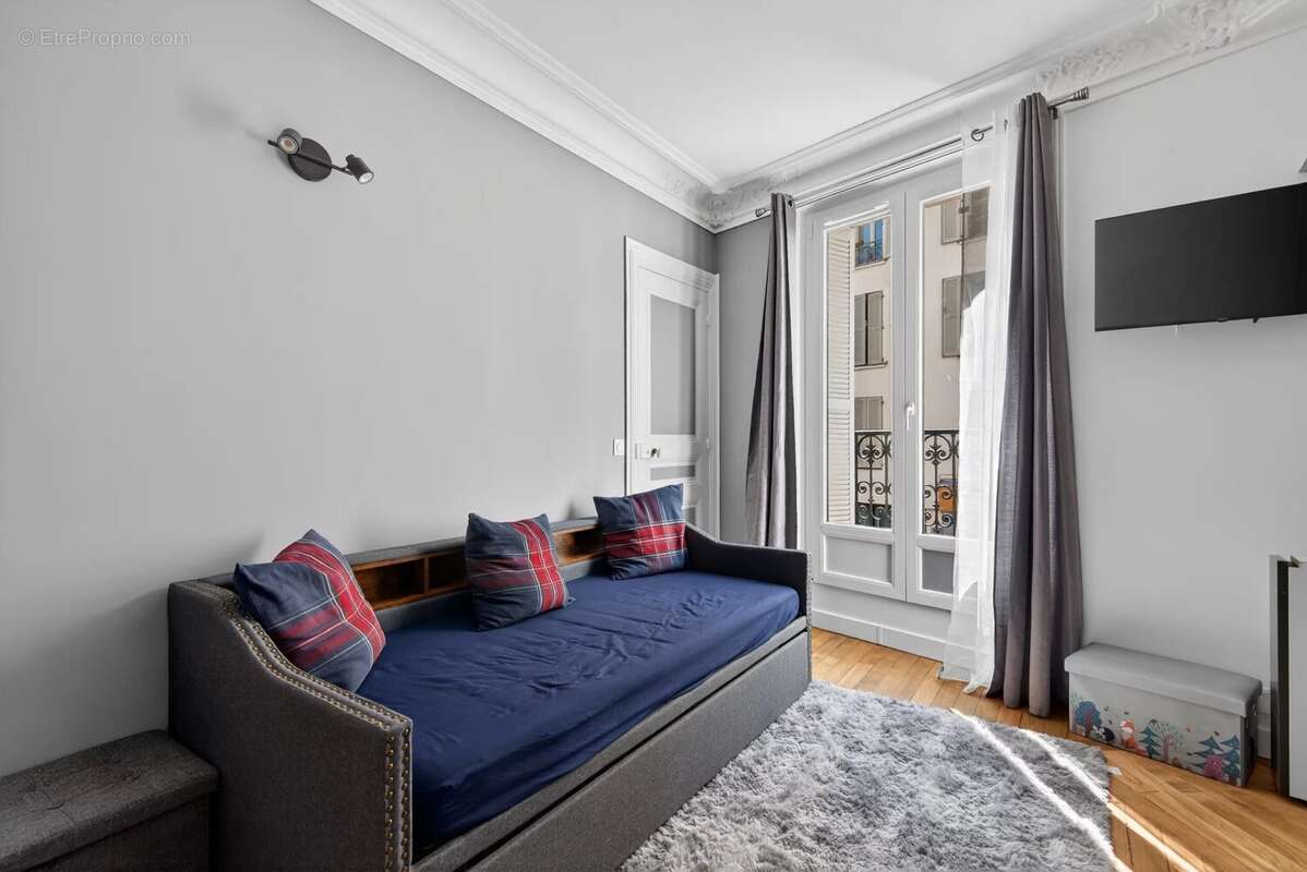 Appartement à PARIS-19E