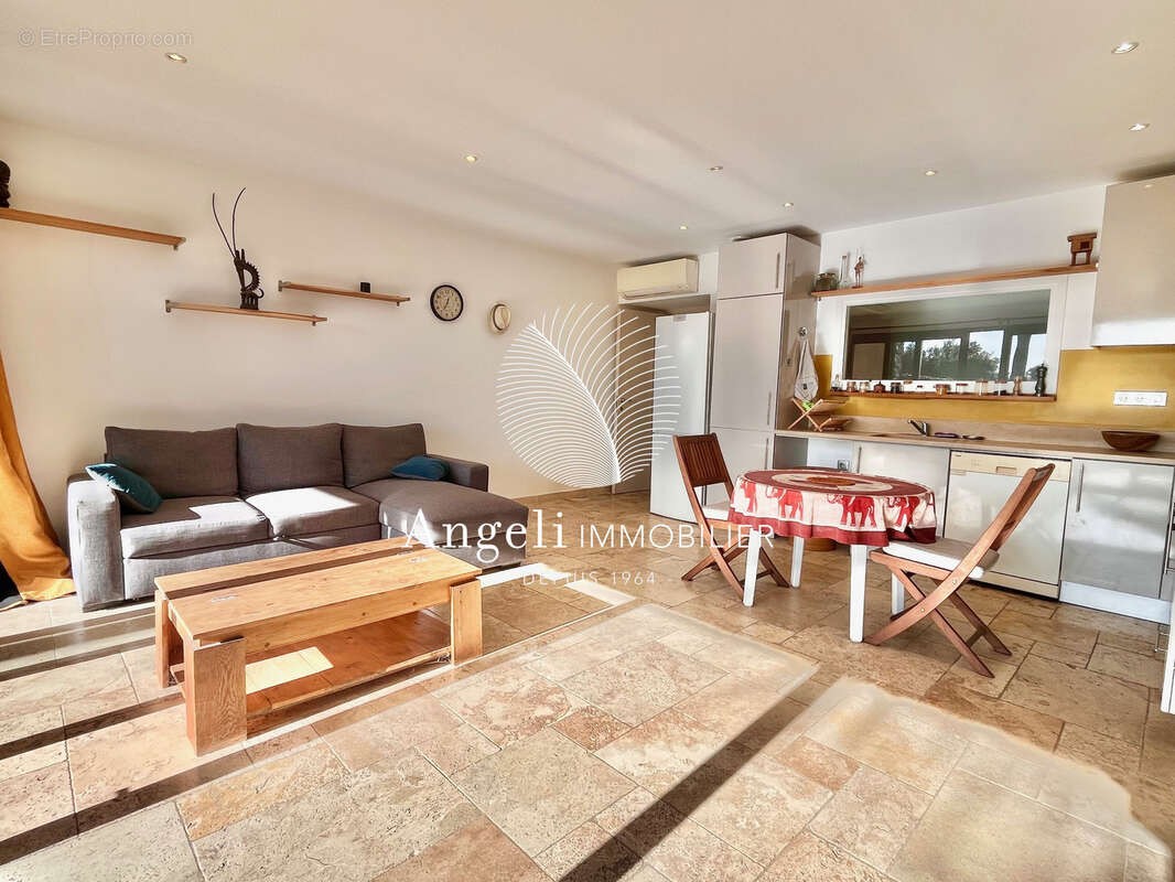 Appartement à LES ISSAMBRES