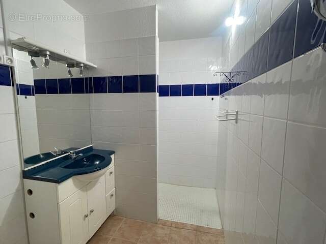 Appartement à SAINT-PANTALEON-LES-VIGNES