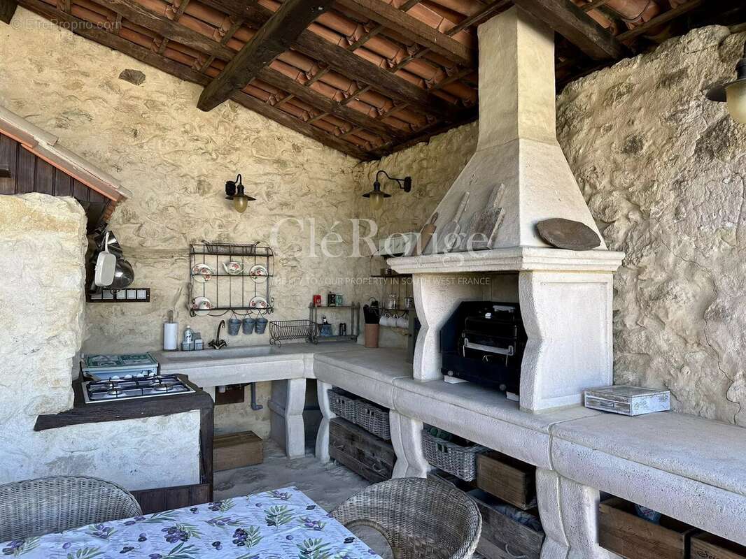 Maison à GENSAC