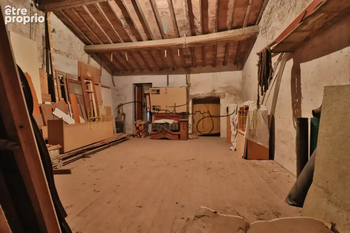 Milhaud   maison de charme avec jardin et 80 m2 de dépendances attenantes - photo 12