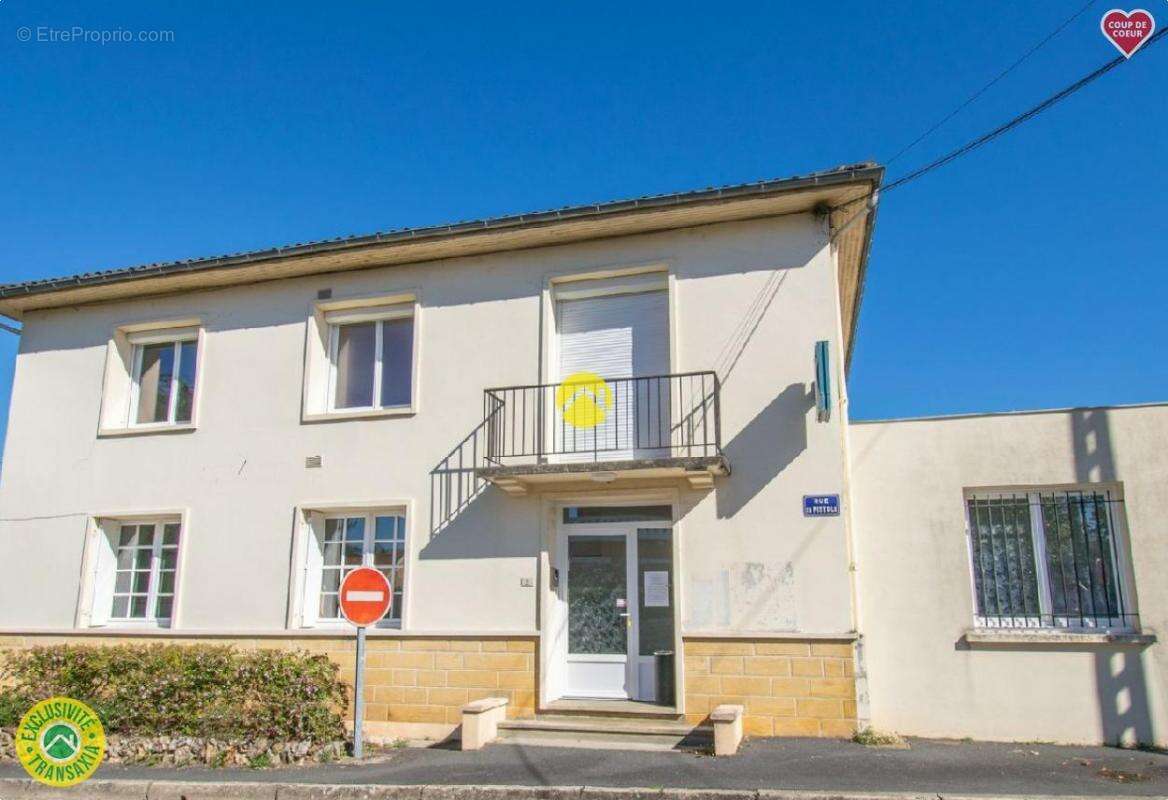 Maison à LE BUISSON-DE-CADOUIN