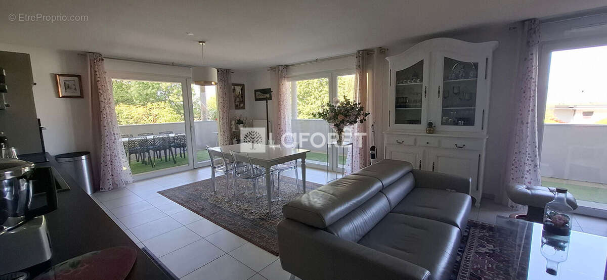 Appartement à LAISSAUD