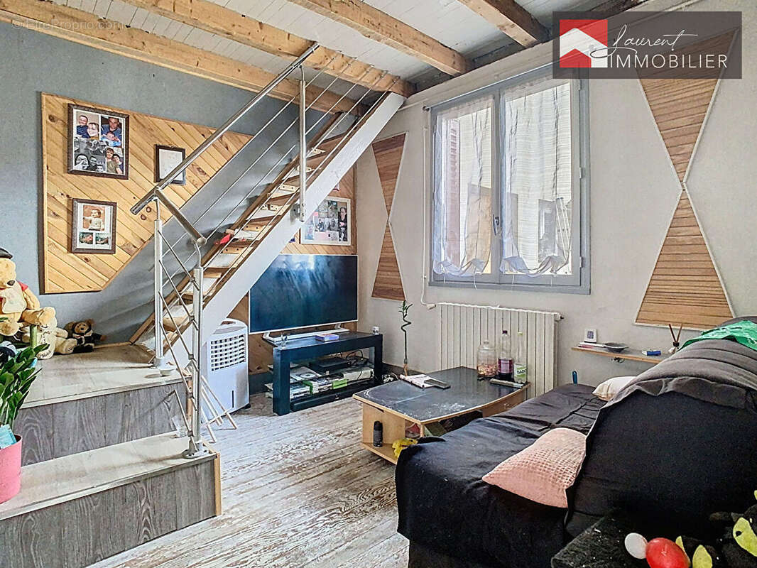 Maison à PONT-DE-VAUX