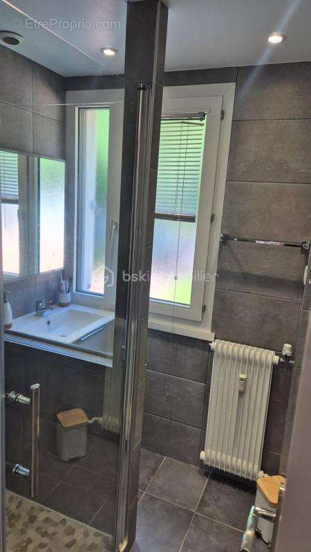 Appartement à SAINT-GERMAIN-LES-ARPAJON
