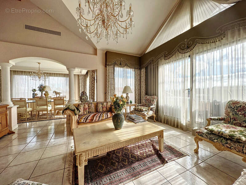 Appartement à PREVESSIN-MOENS