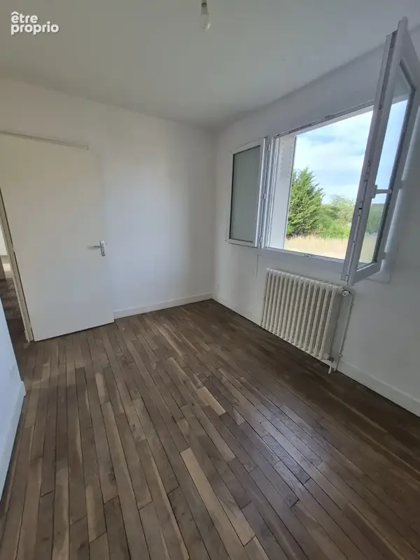 Maison familiale avec sous-sol complet et jardin clos - photo 10