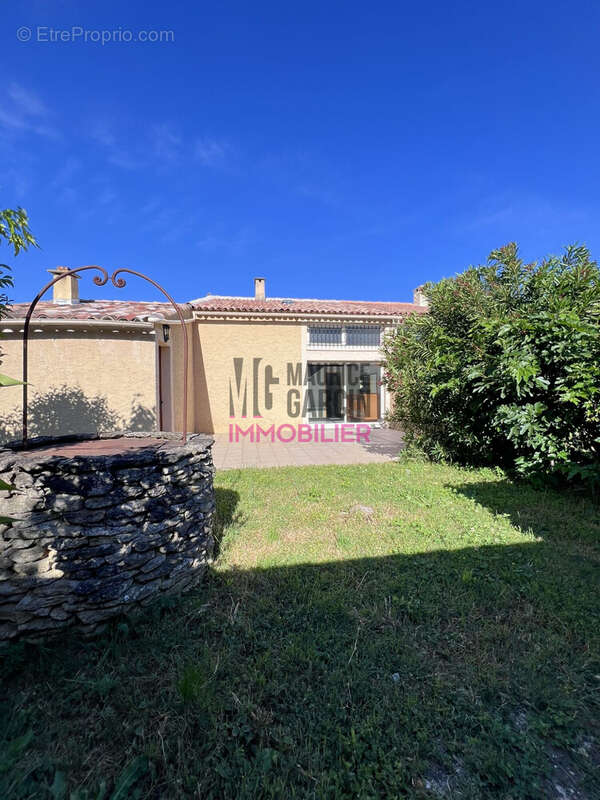 Maison à LE PONTET