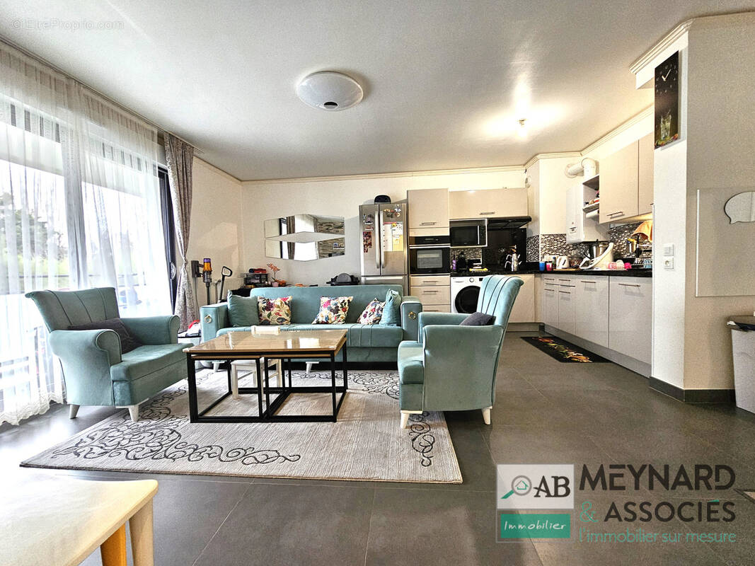 Appartement à TORCY