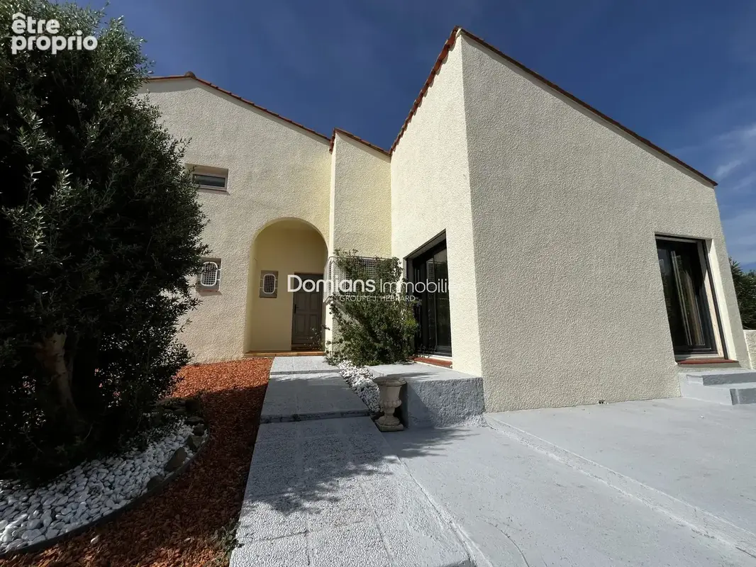 Maison 6 pièces 135 m² à vendre à Port-Vendres (66660) - photo 9