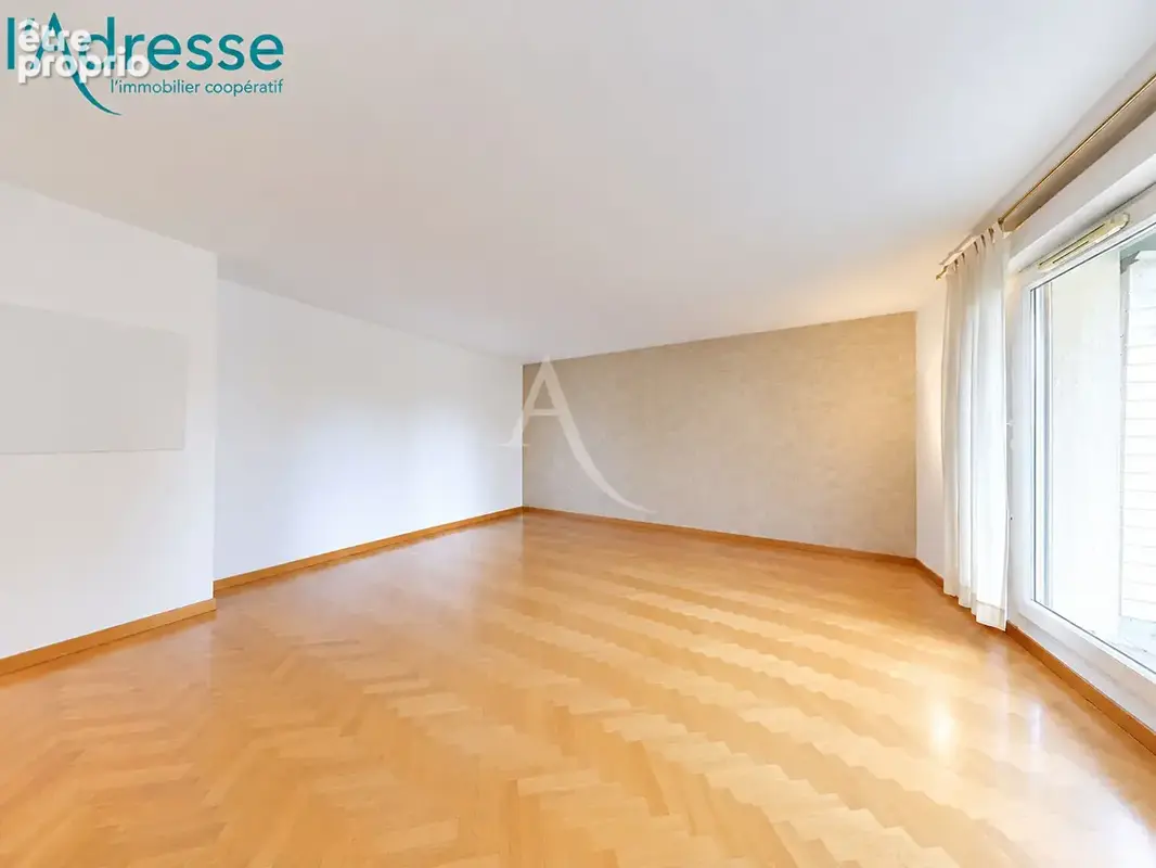 Appartement Noisy Le Grand 3 pièce(s) 64 m2 + jardinet - photo 2