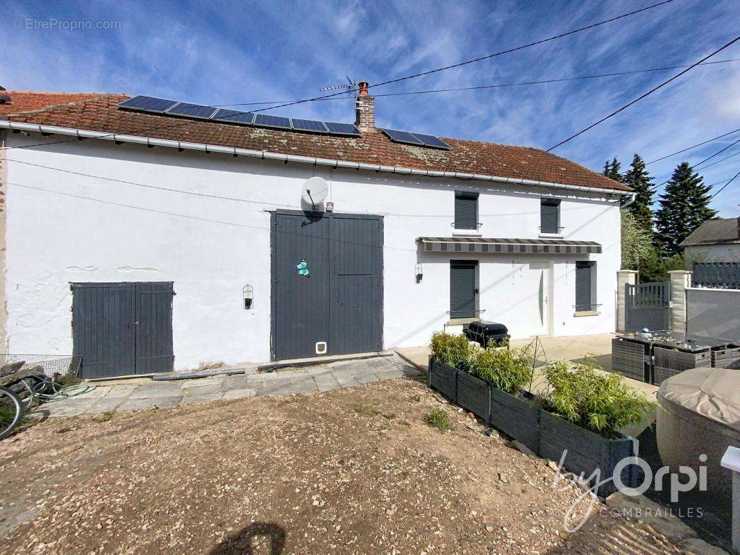 Maison à SAINT-ELOY-LES-MINES