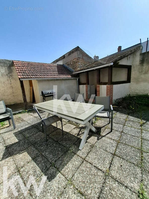 Maison 110 m² à Romorantin-Lanthenay  - photo 5