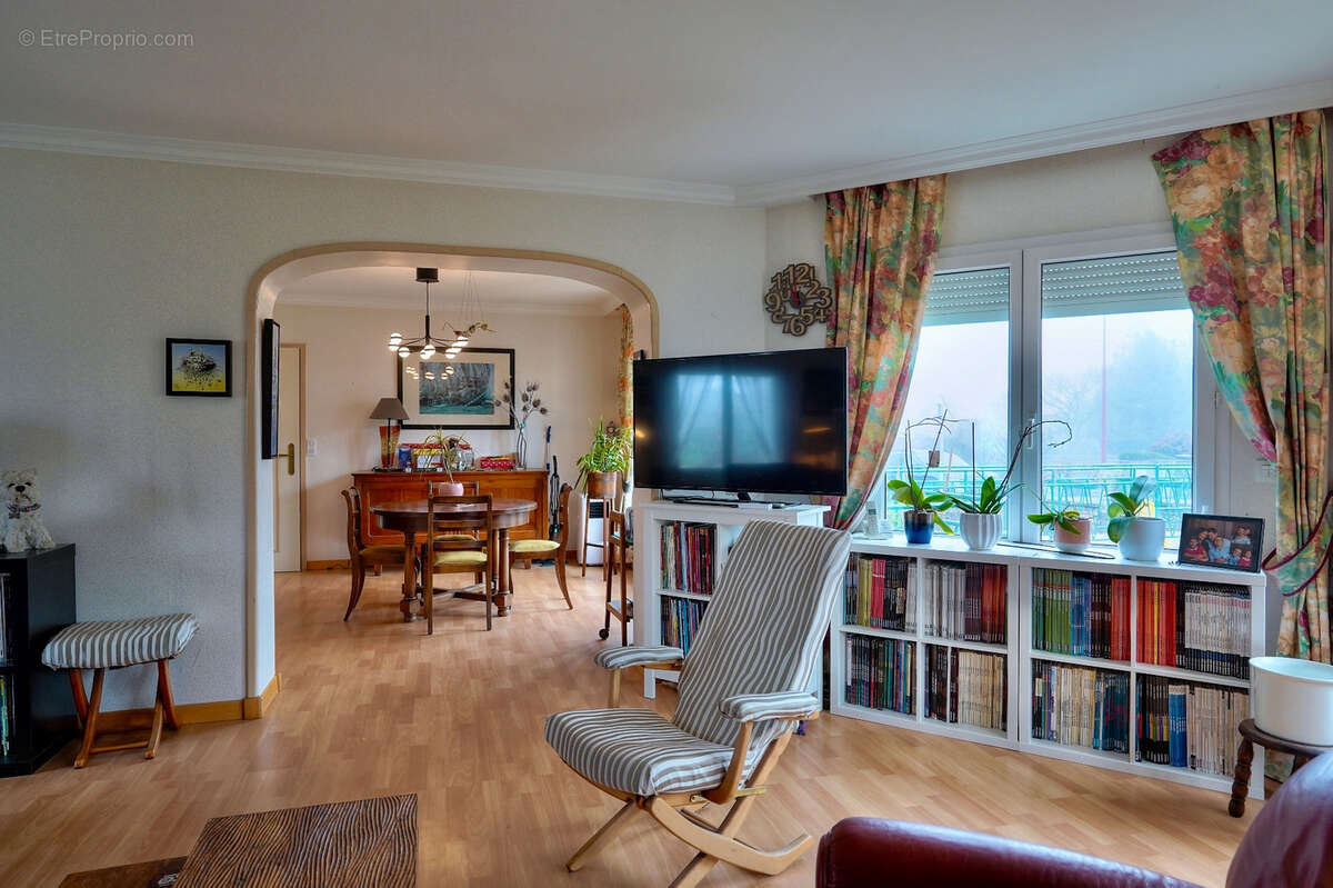 Maison à LA CHAPELLE-SAINT-LAURENT