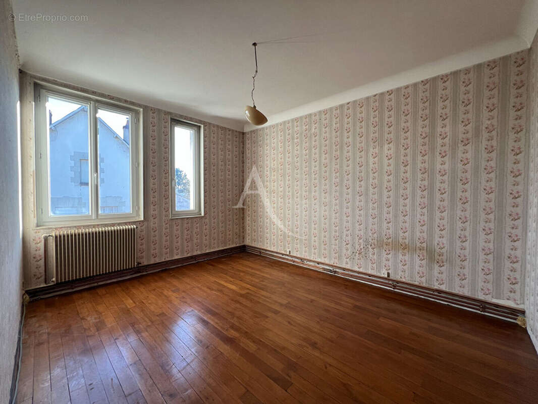 Maison à MONTRICHARD