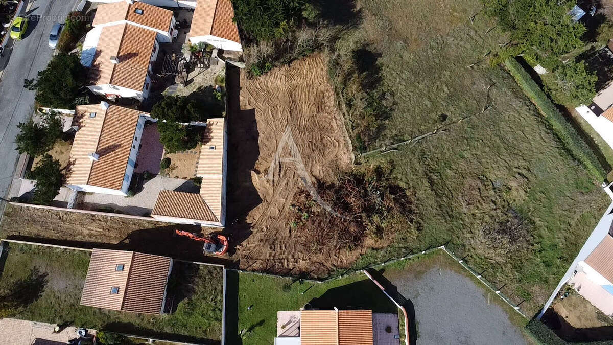 Terrain à BRETIGNOLLES-SUR-MER
