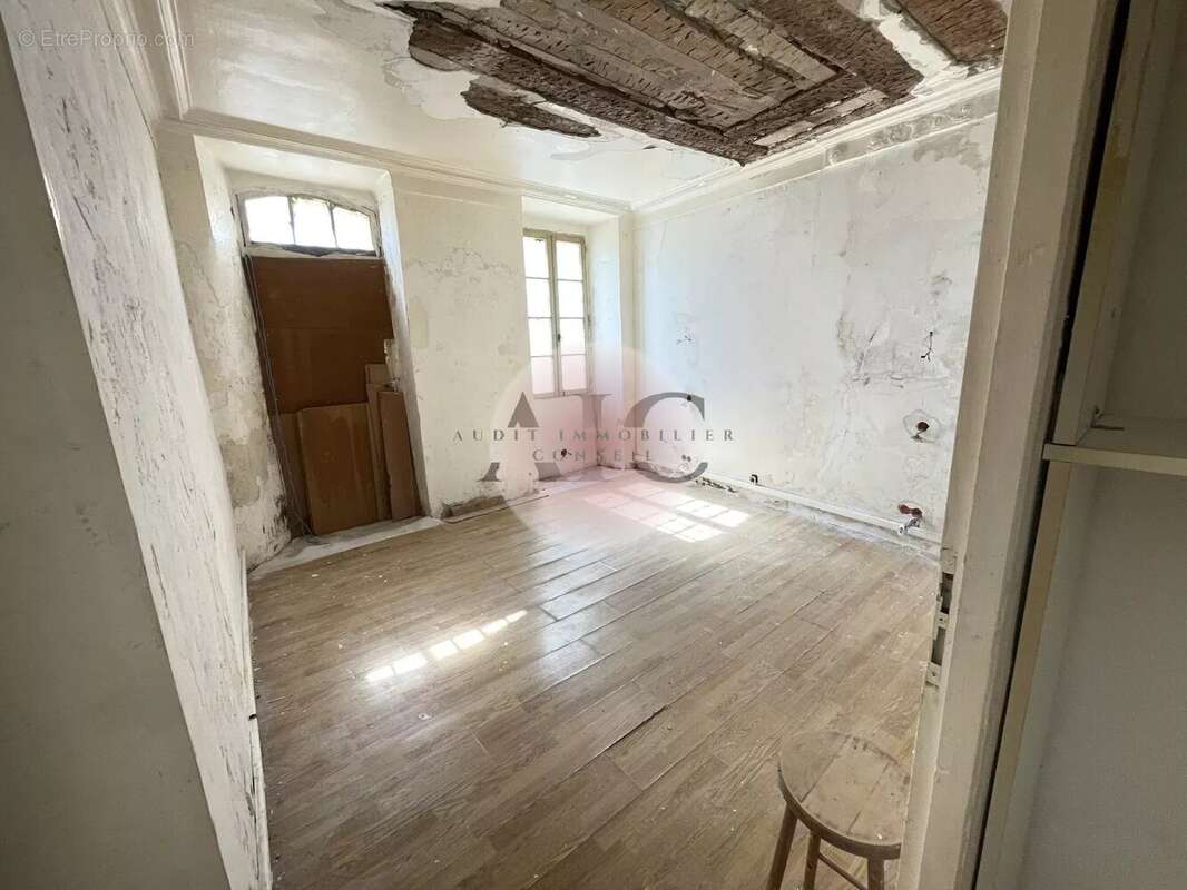 Appartement à FAYENCE