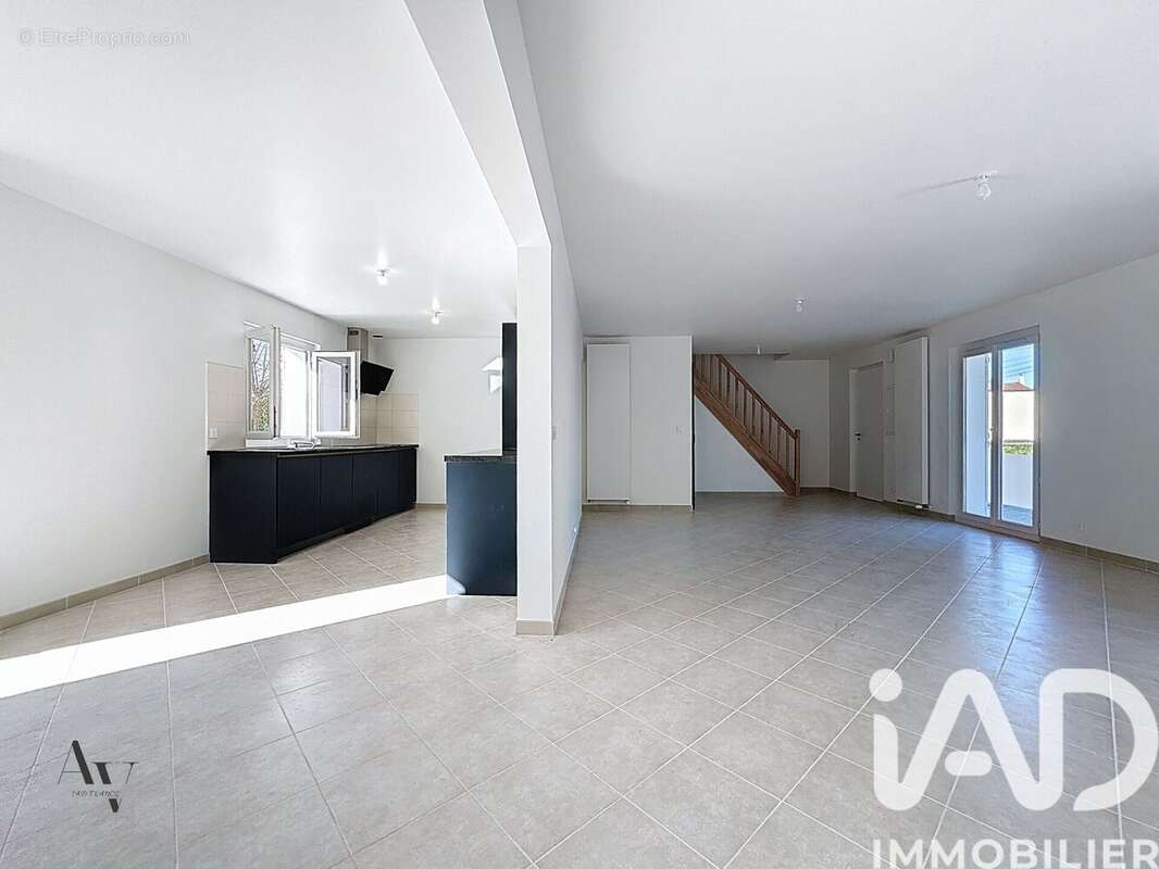 Maison 181 m² à Montmagny  - photo 7