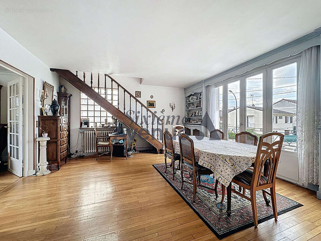 Maison à NOISY-LE-GRAND