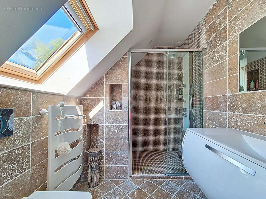 Maison Gouvieux 280M² habitables, jardin 2150 m² avec piscine - photo 14