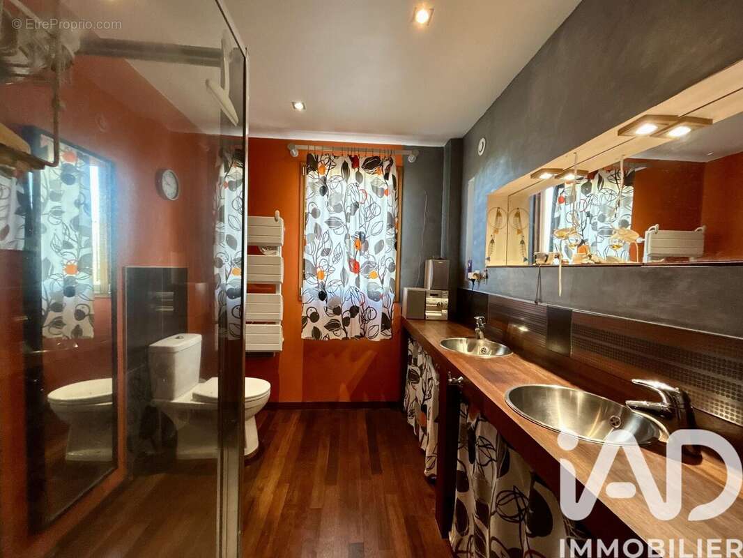 Maison 121 m² à Yvias  - photo 9