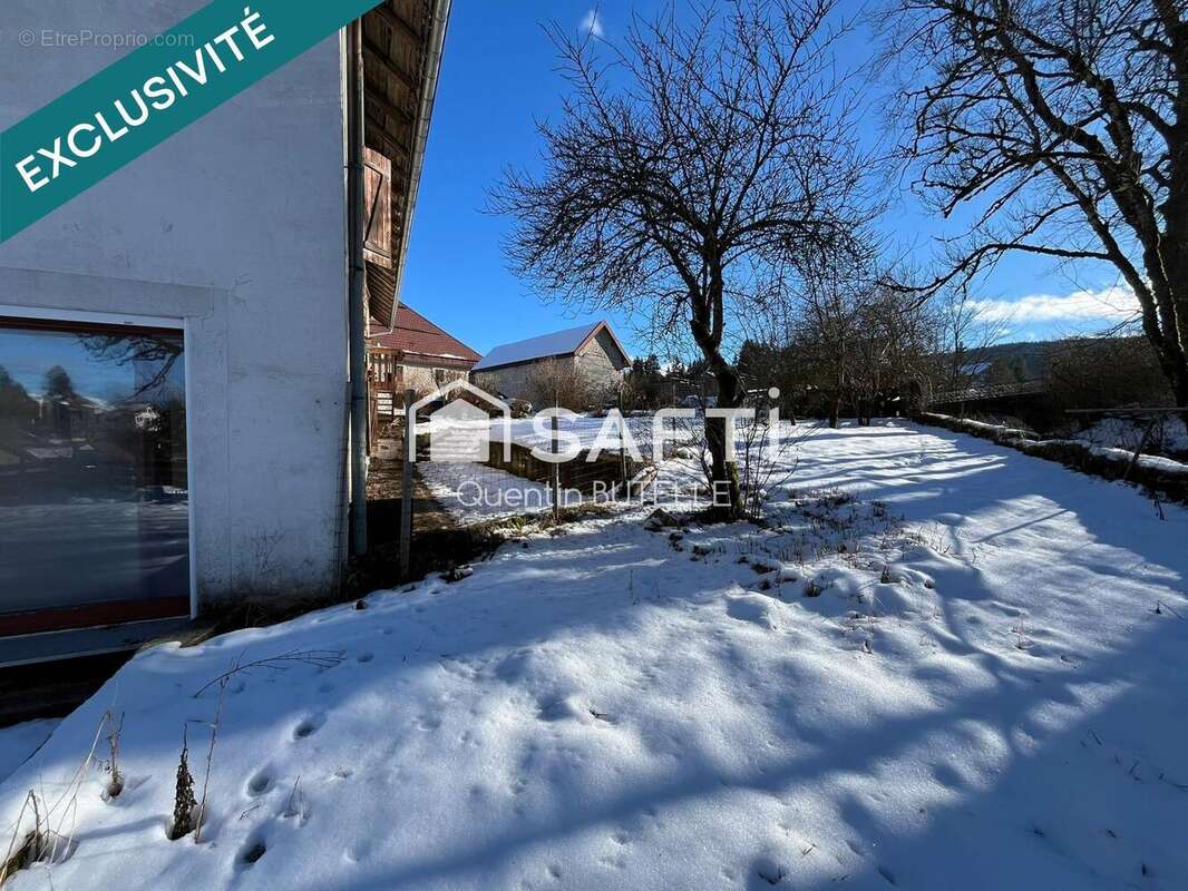 Maison 184 m² à Rochejean  - photo 9