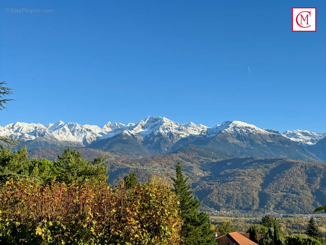 Maison à SAINT-ISMIER