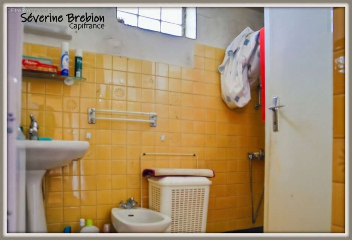  Grande maison à rénover + atelier – Idéale pour famille ou investisseur – Celles-sur-Durolle (63) - photo 4