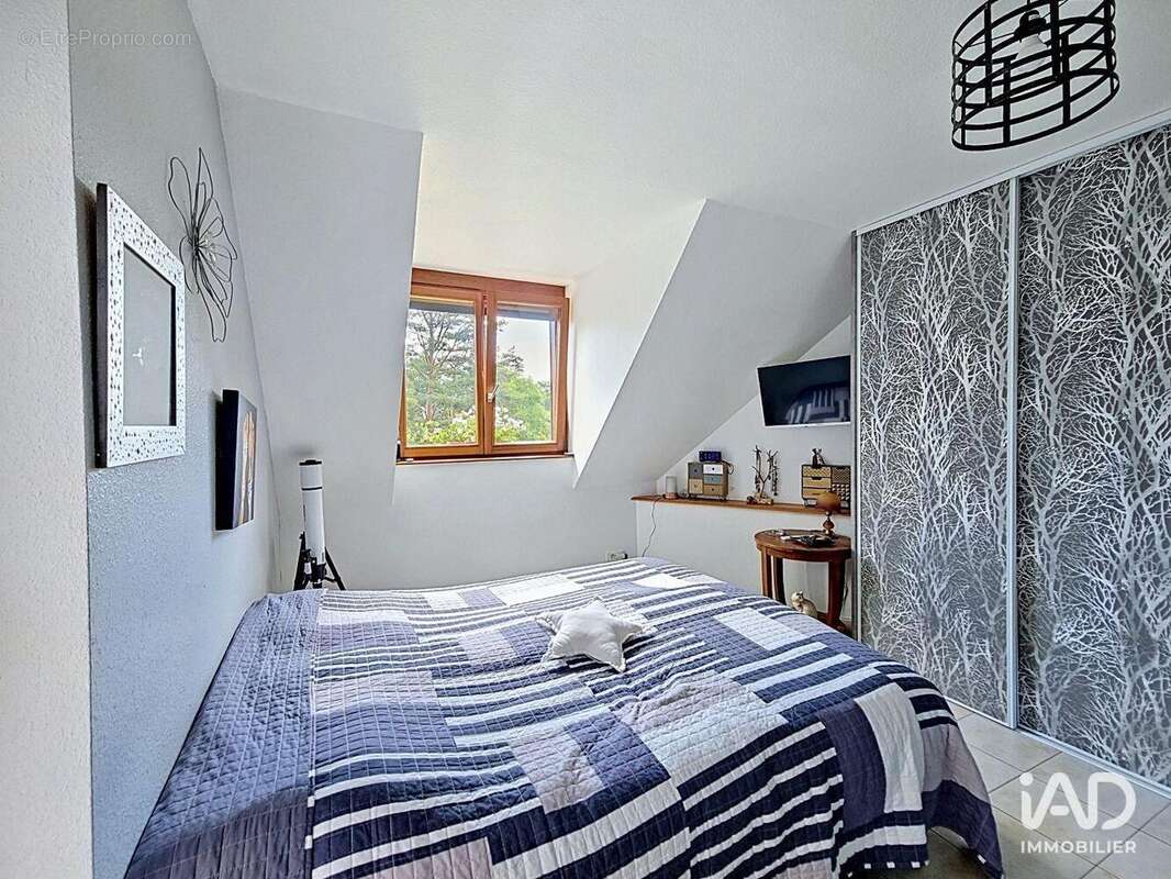 Appartement 89 m² à Ville  - photo 9