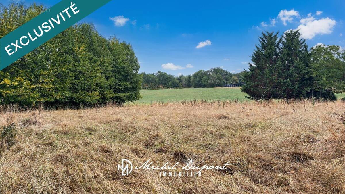 Photo 1 - Terrain à FLEURAC