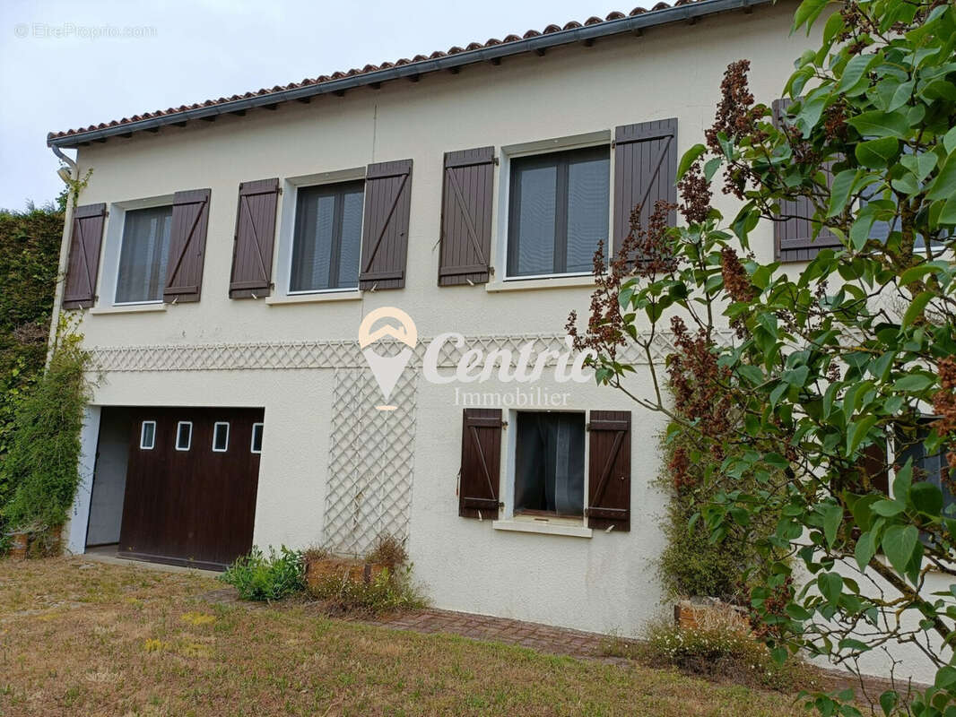 Maison 106 m² à Chiche  - photo 2