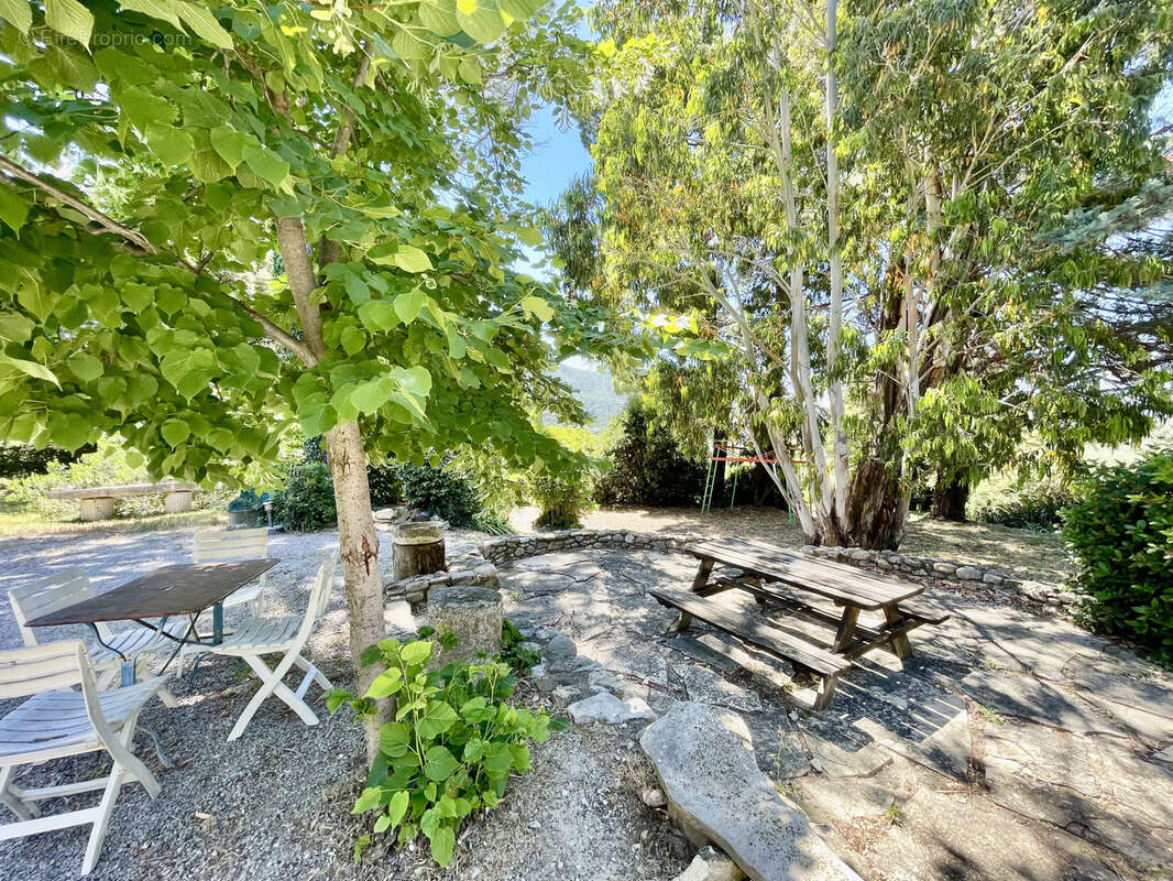 Nyons - mas historique « la grange » 225 m2 terrain 5 830 m2 - photo 7