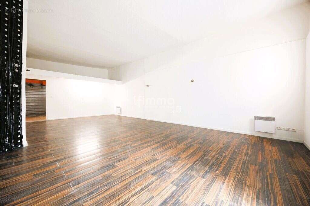 Appartement à MARSEILLE-3E