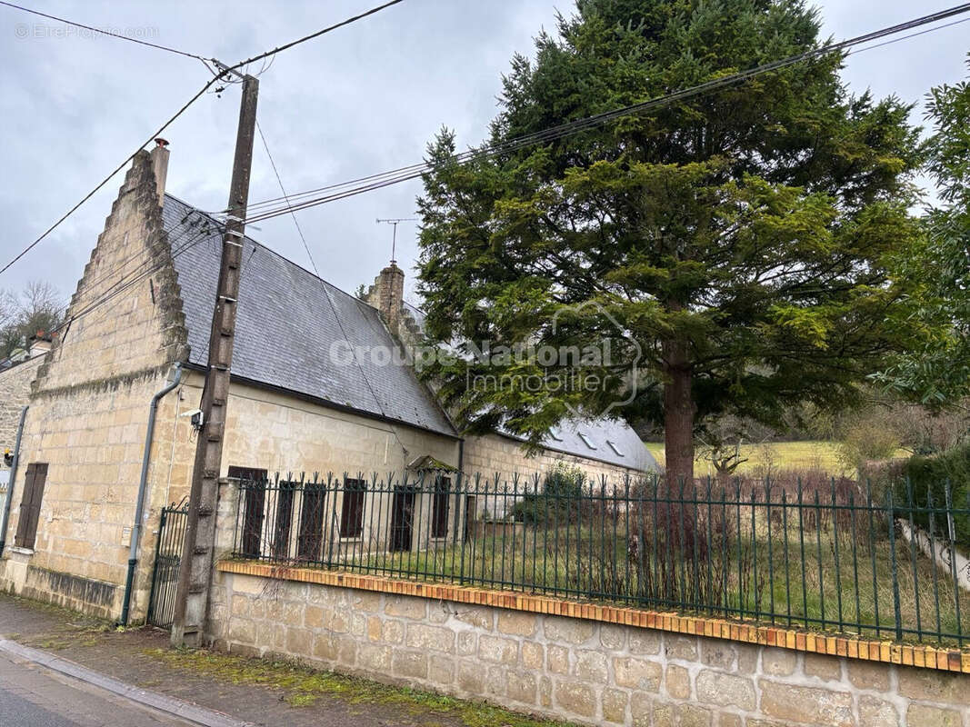 Maison à VIC-SUR-AISNE