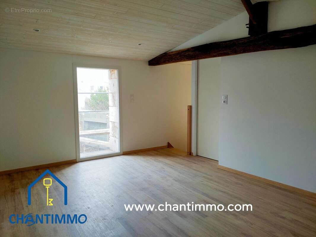 palier - Maison à SAINTE-HERMINE