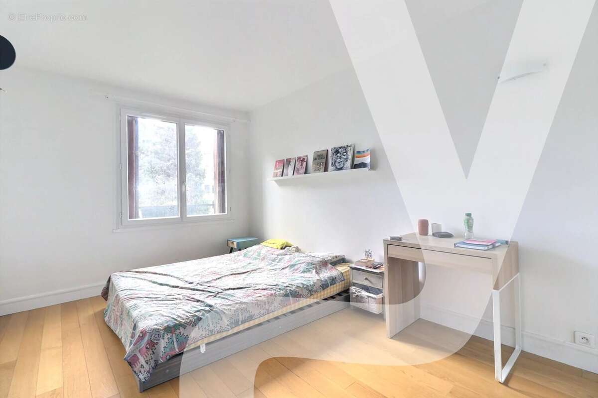 Appartement à PARIS-20E