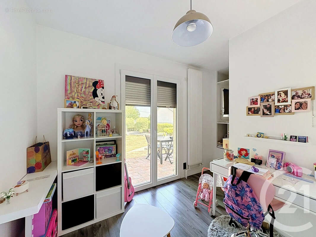Maison 125 m² à Saulon-La-Chapelle  - photo 8